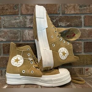 CONVERSE CHUCK 70 PLUS WARM WINTER
Dunescape/ Egret/ Dunescape
